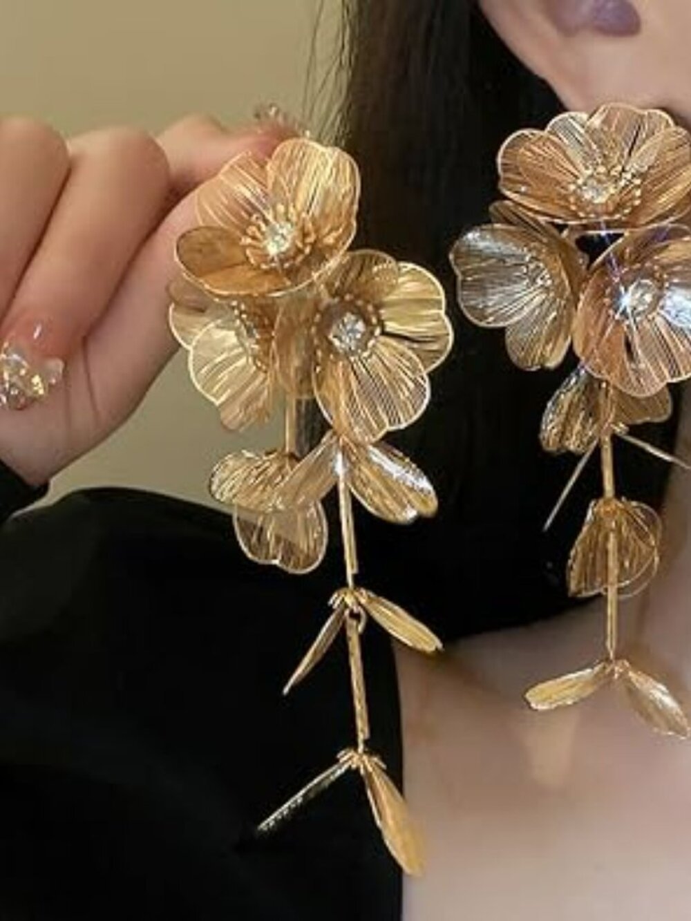 Kate Middleton Inspired Long Elegant Flower Earrings